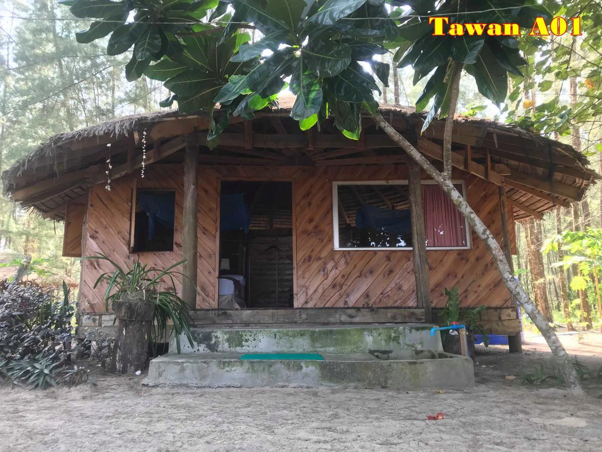Tawan Bar And Bungalow Hotel Ko Phra Thong Buitenkant foto