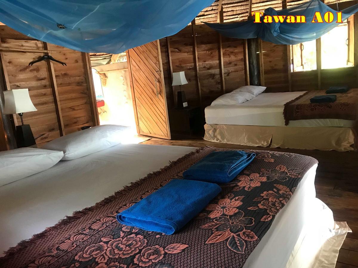 Tawan Bar And Bungalow Hotel Ko Phra Thong Buitenkant foto
