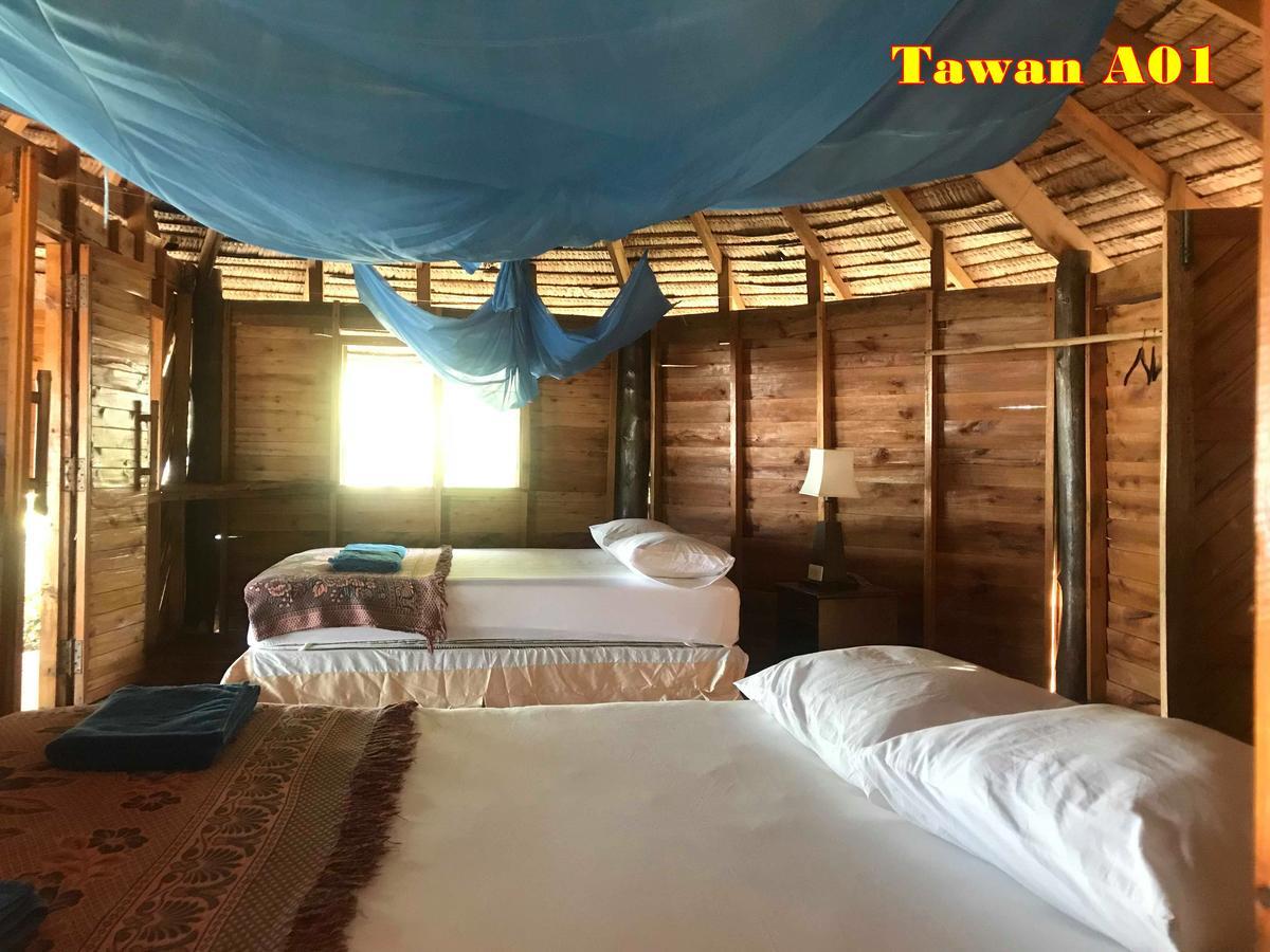 Tawan Bar And Bungalow Hotel Ko Phra Thong Buitenkant foto