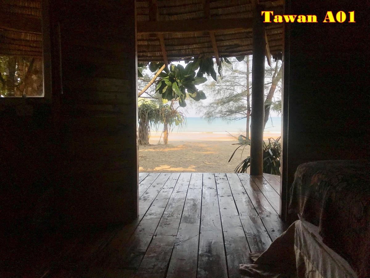 Tawan Bar And Bungalow Hotel Ko Phra Thong Buitenkant foto