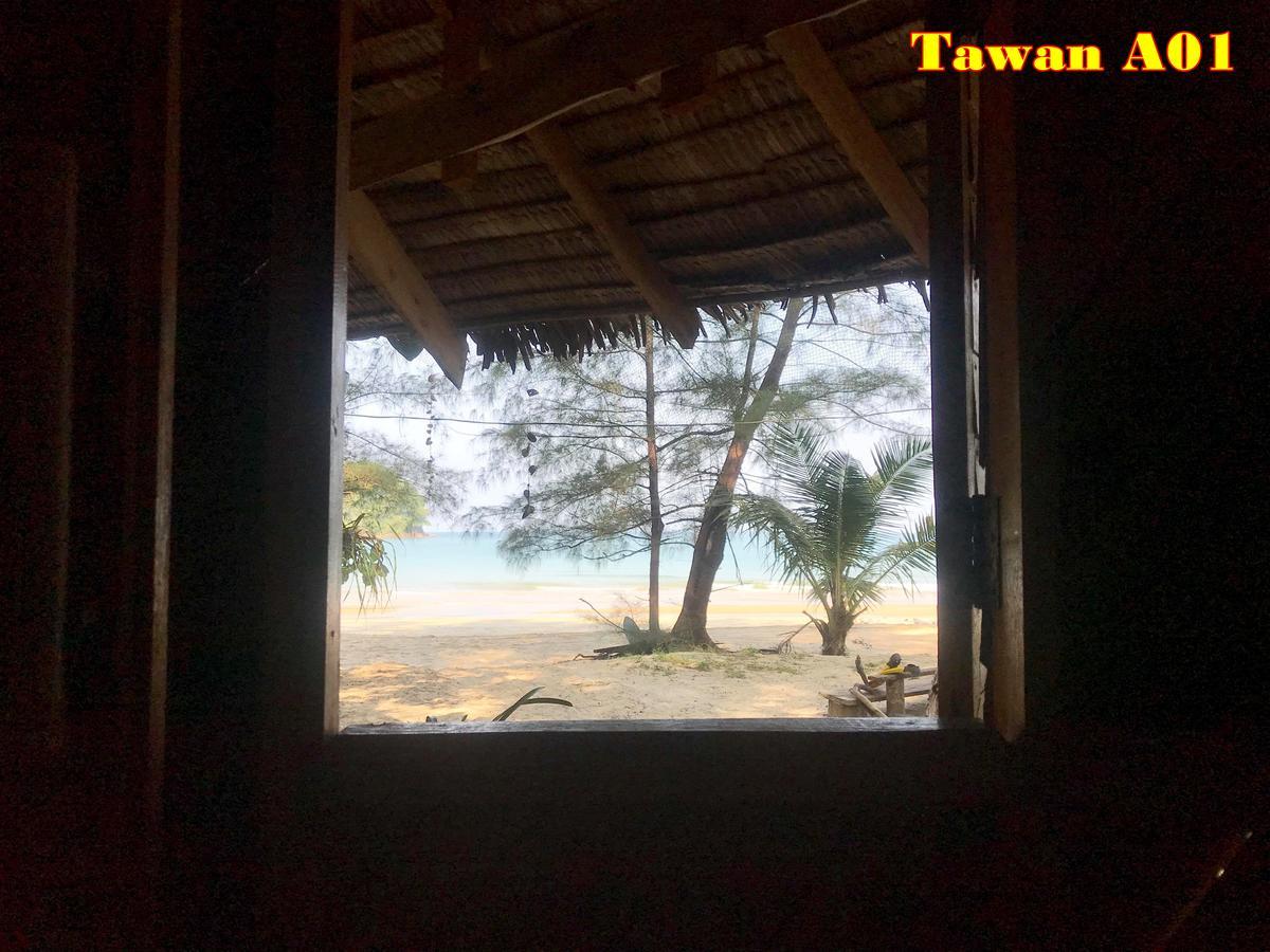 Tawan Bar And Bungalow Hotel Ko Phra Thong Buitenkant foto