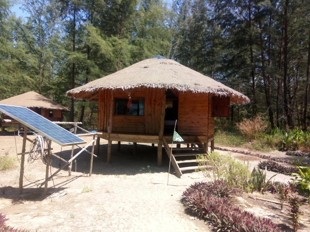 Tawan Bar And Bungalow Hotel Ko Phra Thong Kamer foto